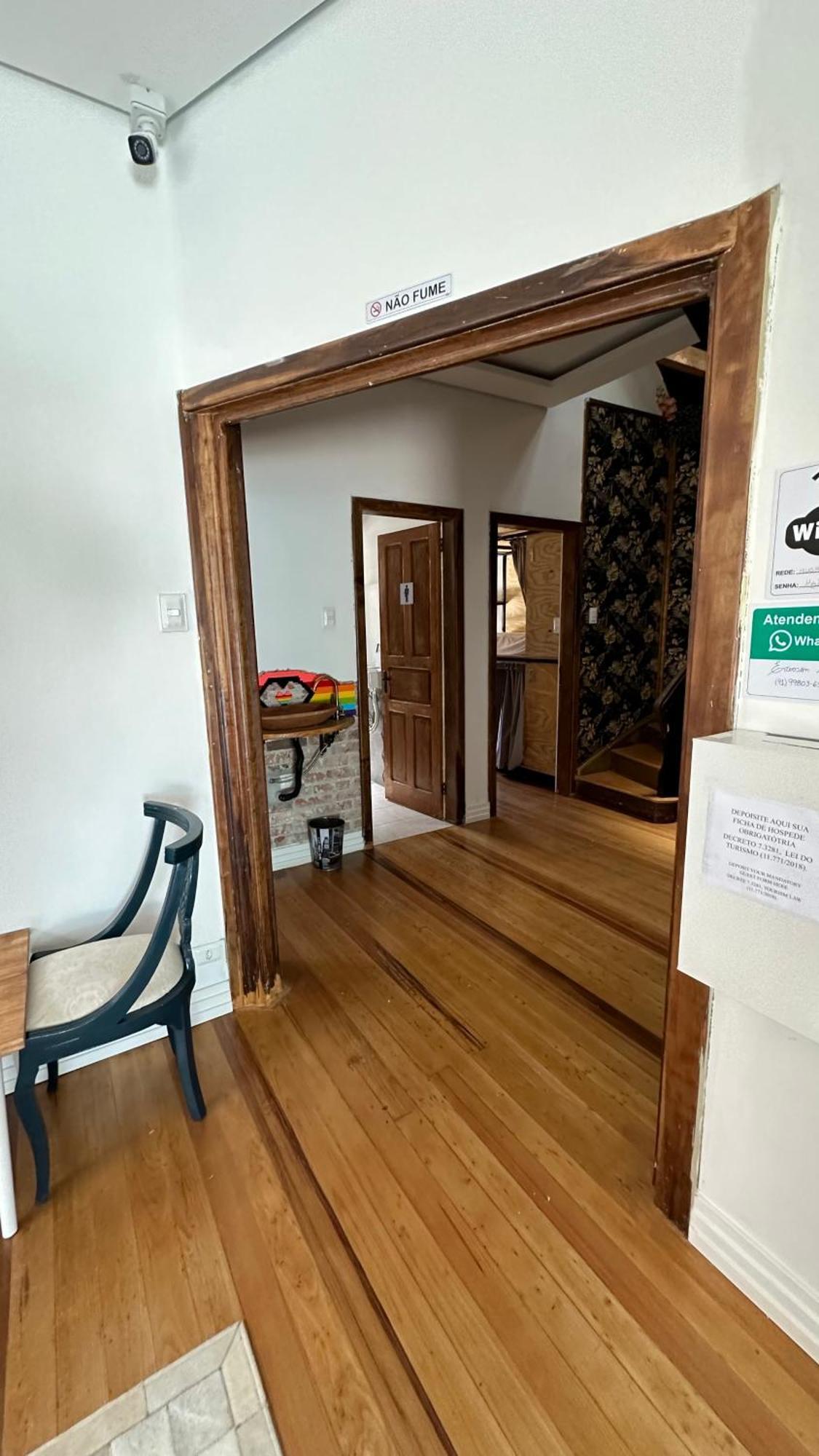 Hostel Hug Brasil Curitiba Ngoại thất bức ảnh