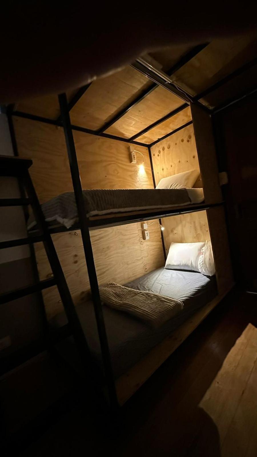 Hostel Hug Brasil Curitiba Ngoại thất bức ảnh
