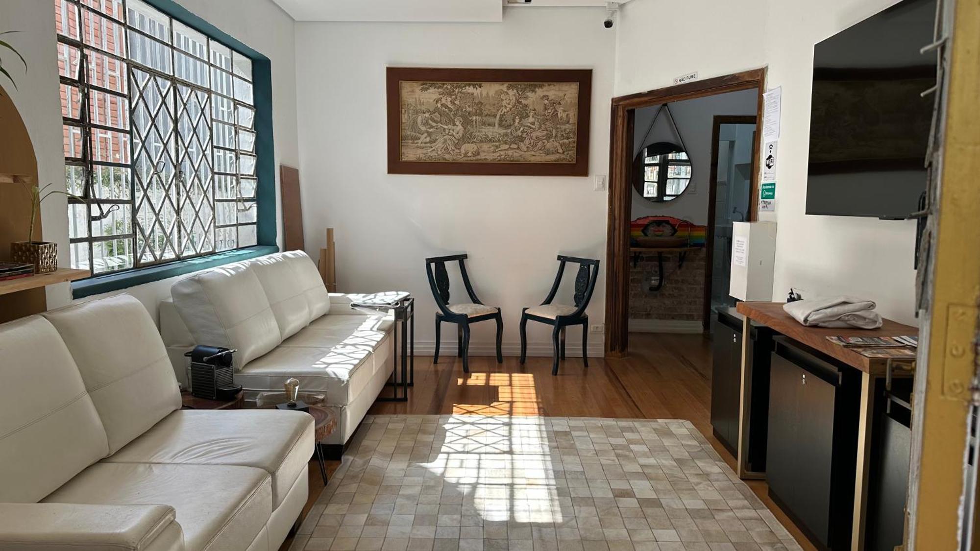 Hostel Hug Brasil Curitiba Ngoại thất bức ảnh