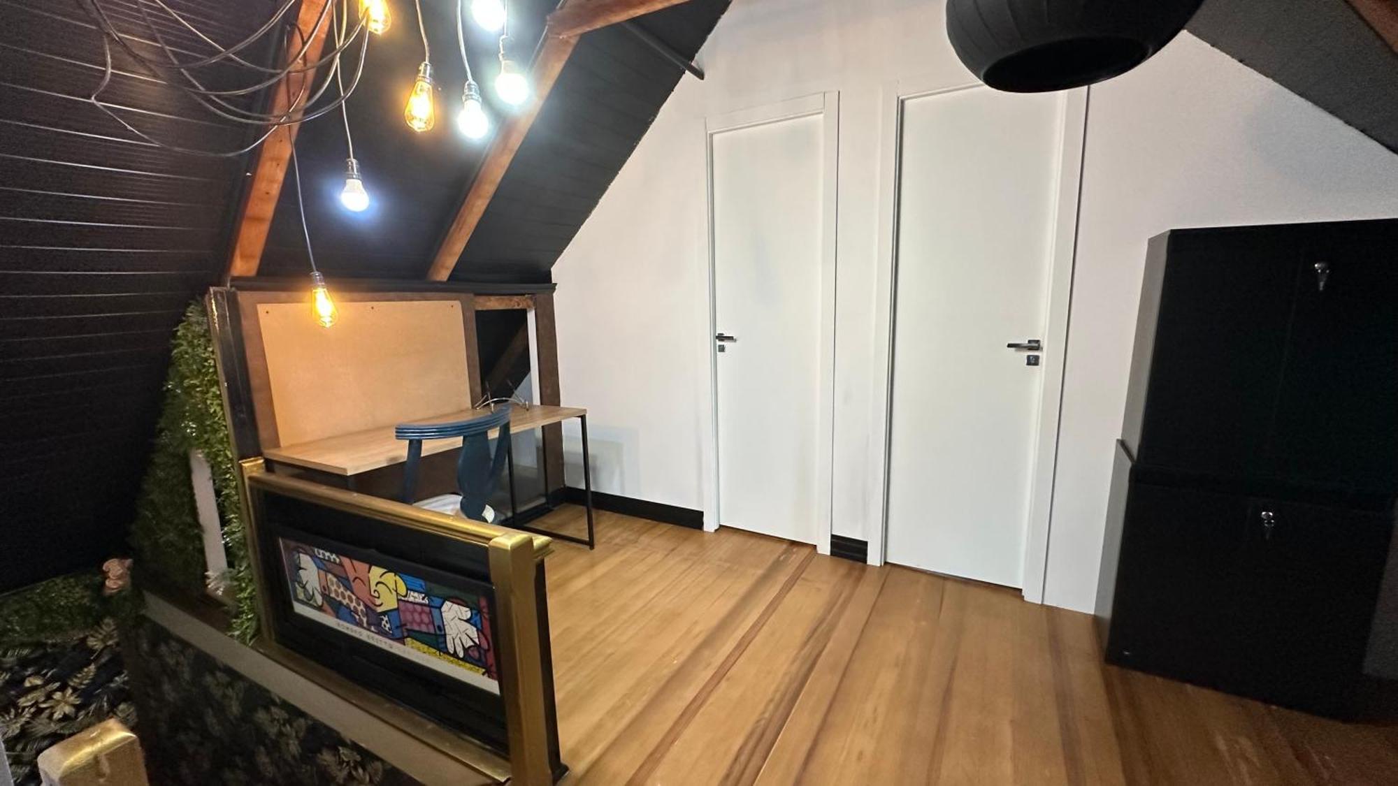 Hostel Hug Brasil Curitiba Ngoại thất bức ảnh
