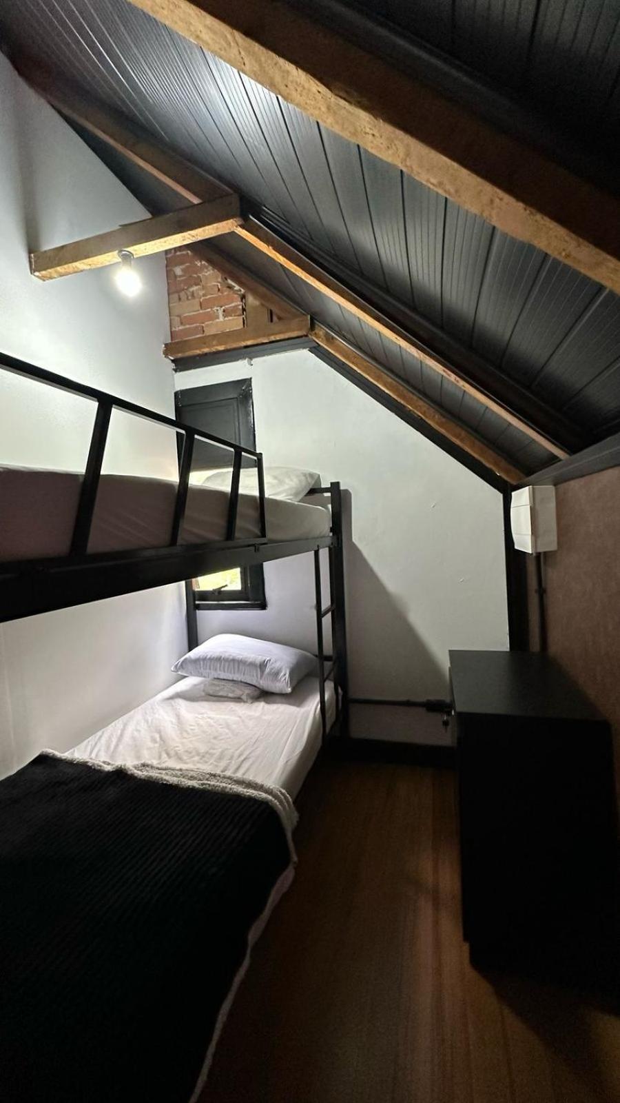 Hostel Hug Brasil Curitiba Ngoại thất bức ảnh