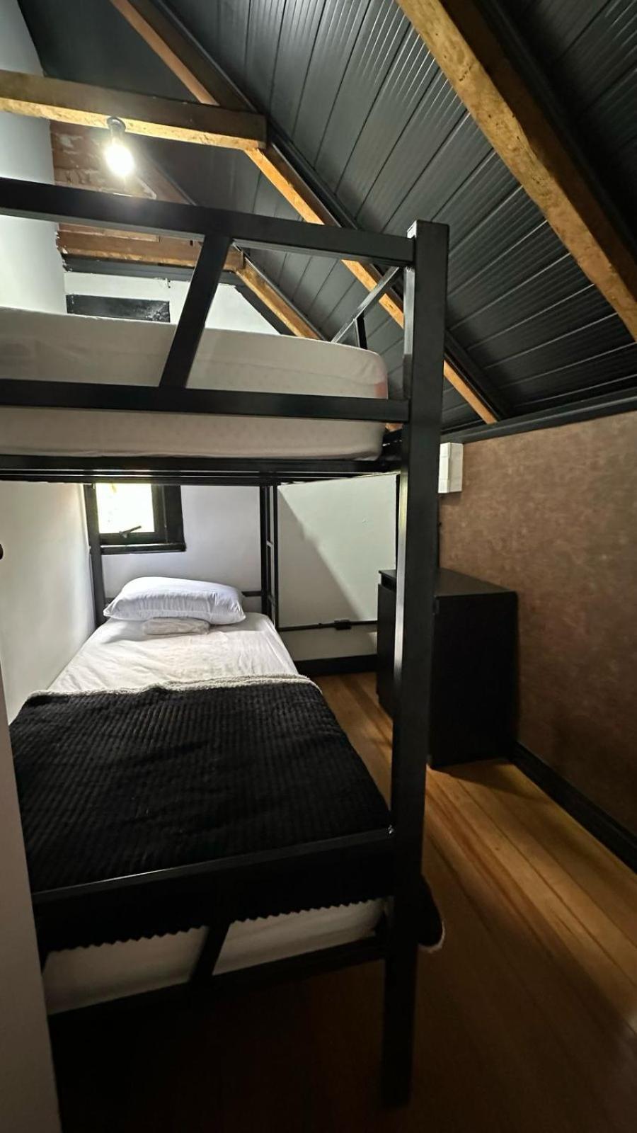Hostel Hug Brasil Curitiba Ngoại thất bức ảnh