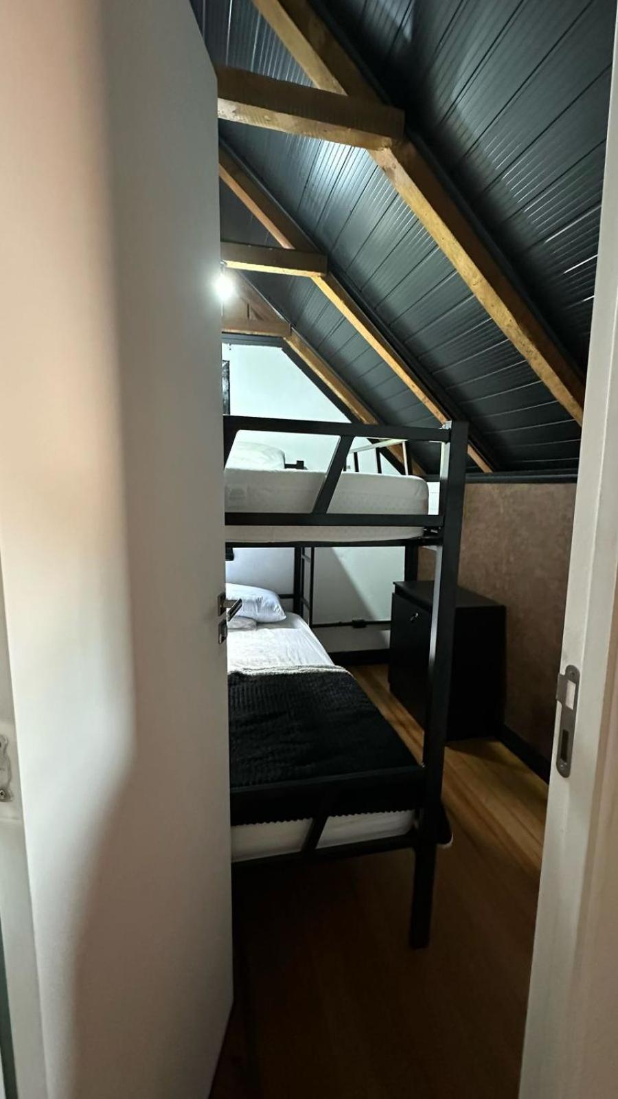 Hostel Hug Brasil Curitiba Ngoại thất bức ảnh